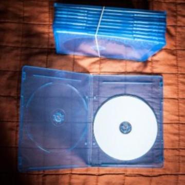 Se vende discos virgenes de blu ray con estuche