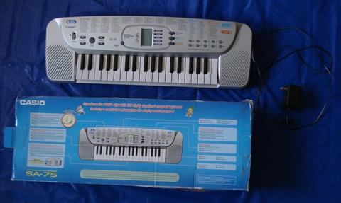 Teclado Casio Song Bank Keyboard SA75