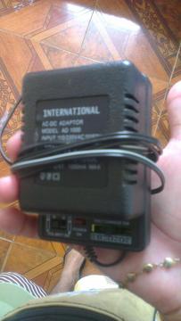 CARGADOR UNIVERSAL AMERICANO