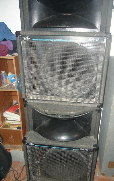 Cornetas Peavey modelo SP2 TI