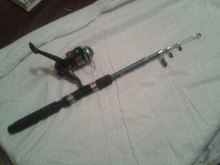 se vende caña de pescar llamar al 04125012078 y 04244281953