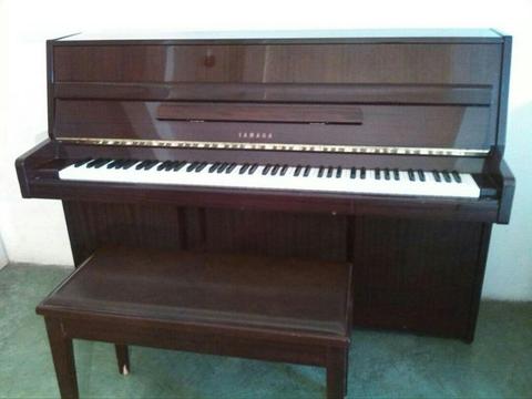 Vendo Piano Yamaha M5j