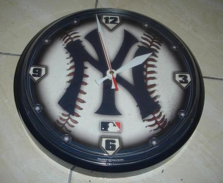 Reloj De Los Yankees De Ny