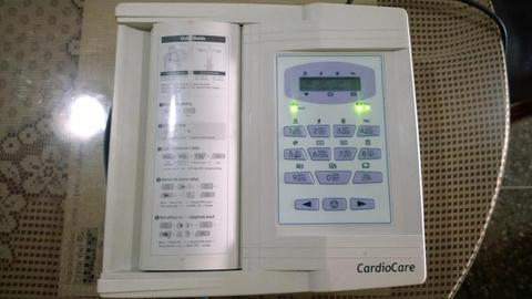 Electrocardiógrafo Cardiocare 2000 EKG2000