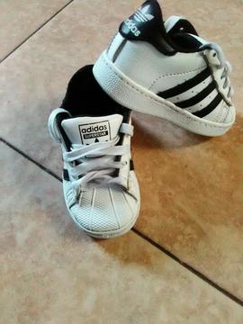 Zapatos Adidas Y Sandalias Junior