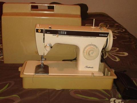 Máquina de coser SINGER