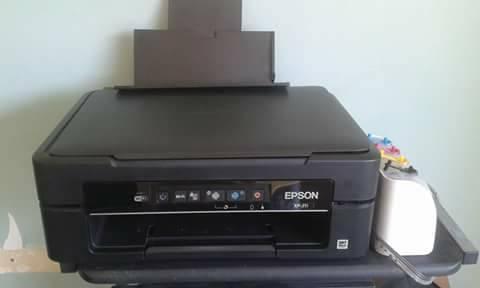 Impresora Epson XP 211 Con sistema de tinta continua