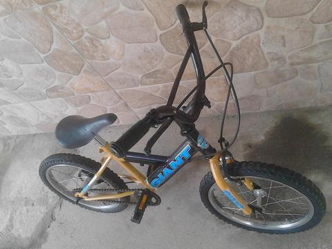 Bicicleta de niño giant en perfectas condiciones