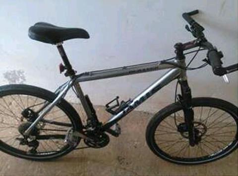 Bicicleta MTB Jamis Todo Shimano SLX 10v y Extras en Carbono
