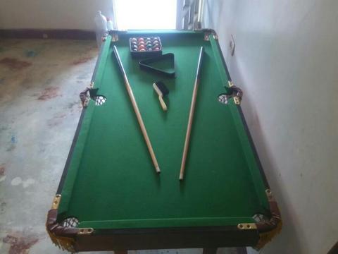 Mesa para Pool Pequeña