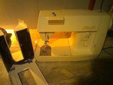 Maquina de Coser Singer Original