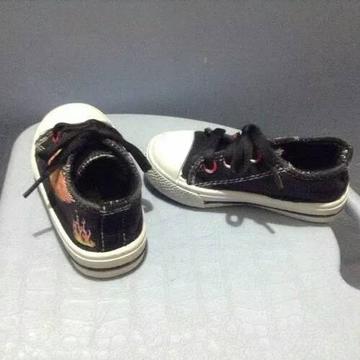 ZAPATOS DE NIÑO TALLA 23