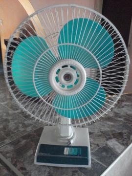 Se vende ventilador Fm de mesa