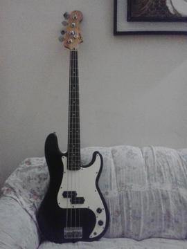 Bajo Squier By Fender Affinity Precision
