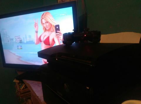 Vendo Ps3 Slim con Fifa 18 Y Gta 5