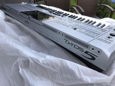 Nuevo teclado Yamaha Tyros 5