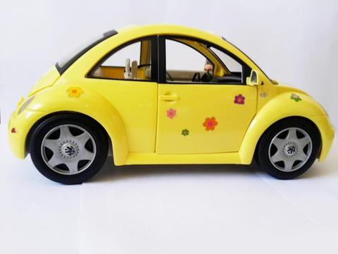 Carro Volkswagen Barbie año 2000
