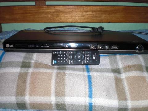 DVD LG con puerto USB kareoke