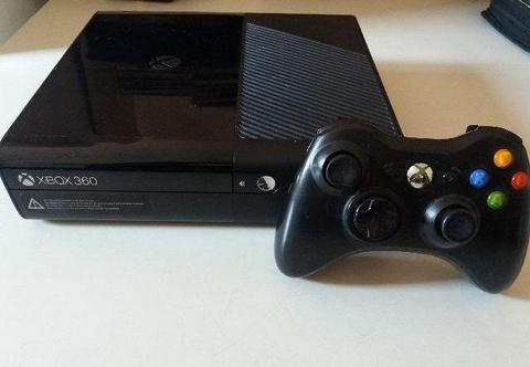 Xbox 360 Slim E con Caja