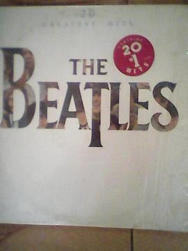 Se vende Disco de The Beatles 20 Hits para coleccionistas