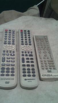 TRES CONTROLES PAR DVD DAEWOO Y ONIDA