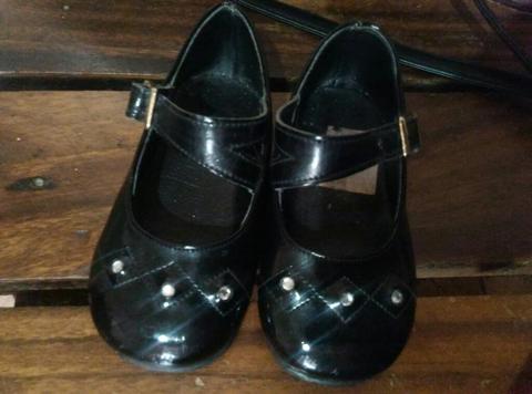 Zapatos Patentes de Niña