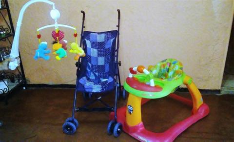 COMBO PARA BEBE VARÓN COCHE,ANDADERA Y MÓVIL