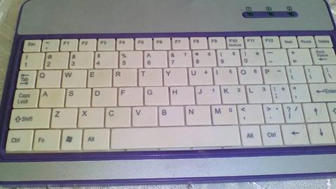 Forro con teclado para tablet