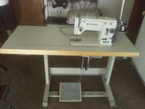 vendo maquina de coser industrial marca zoje en perfecto estado