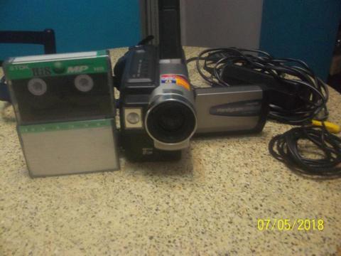Camara Filmadora Sony Handycam Vision, usada Bateria en excelente estado