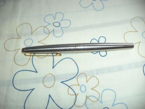 bolígrafo y pluma