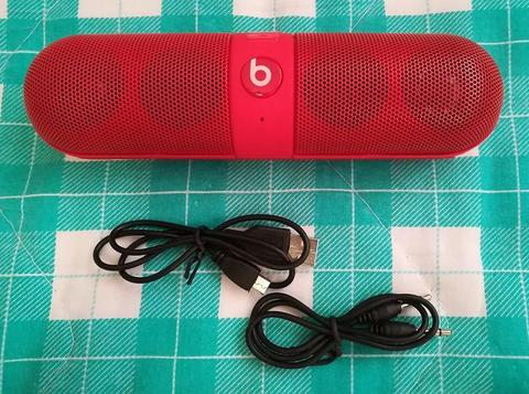 Corneta portátil Beats Pill By Dr. Dree original color rojo