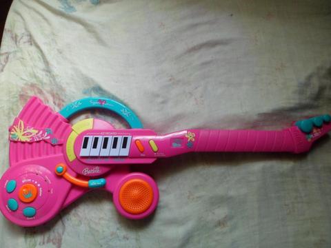 Guitarra Barbie marca Sonata