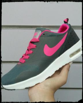 Zapatos Nike Tavas