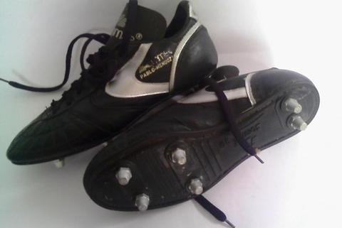 Calzado deportivo Tacos de metal