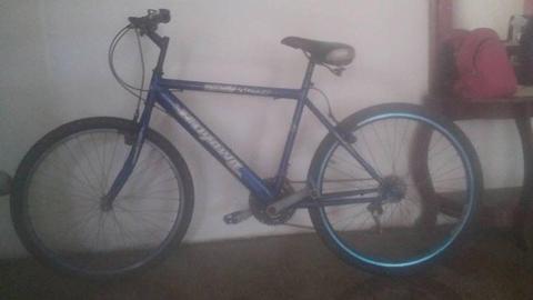 VENDO BICICLETA