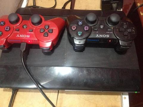 Se vende PS3 Super Slim 250gb