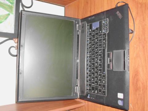 Computadora Lenovo Sl500