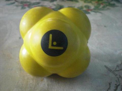 pelota de reacción para beisbol