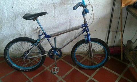 bicicleta rin 20, con detalles de uso , sin tripas