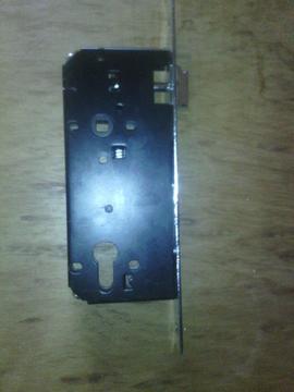 cerradura blac y decker