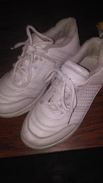 Zapatos deportivos Blancos para niñas talla 35