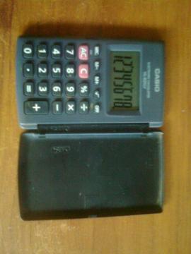 Calculadora Casio modelo HL820LV de bolsillo usada operativa