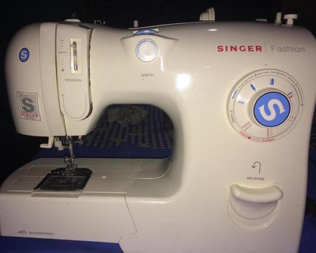 maquina de coser SINGER USADA