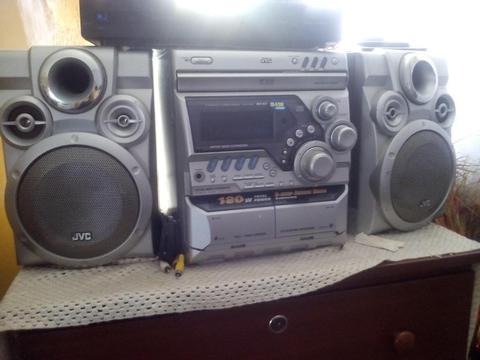 VENDO EQUIPO DE SONIDO JVC