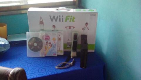Vendo wii o cambio por tlf del mismo valor