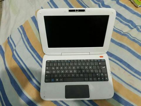 Mini Laptop Roja Slim