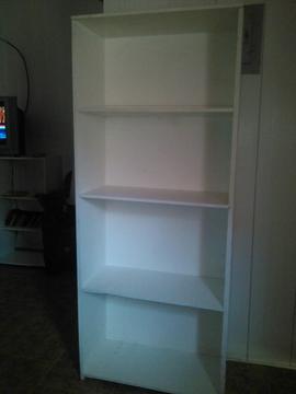 Vendo Mueble de Madera Sintetica