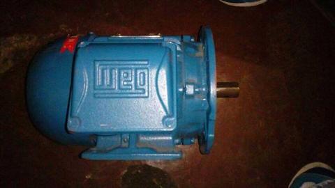 Vendo motor 3hp 2.2 3460 revoluciones mono fasico nuevo mayor inf al 04245712058
