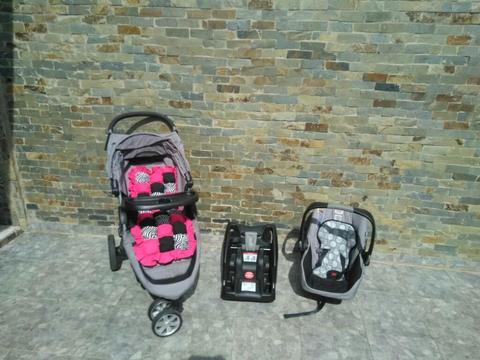Coche Marca Britax Y Silla para El Carro